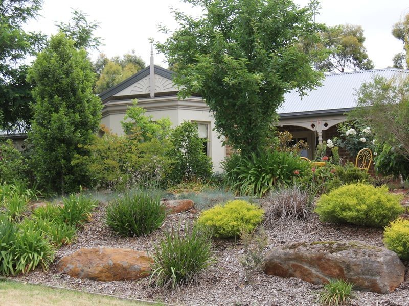 12 Lakeview Drive, Broadford VIC 3658