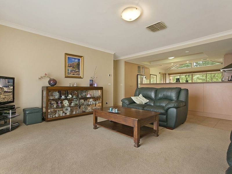 14 Augusta Way, Hidden Valley VIC 3756