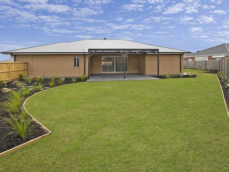 9 Blossom Way, Beveridge VIC 3753
