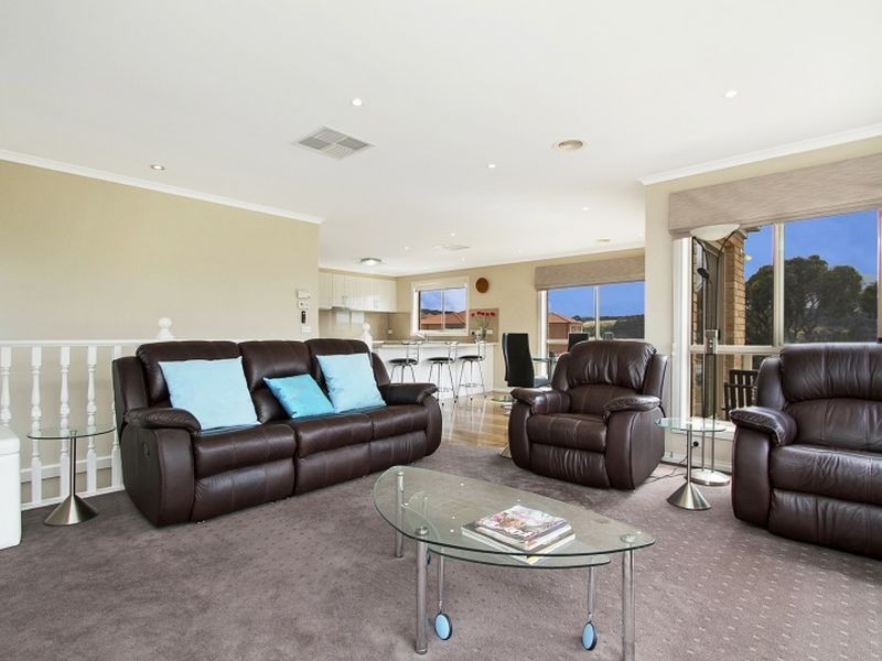 31 Siena Way, Hidden Valley VIC 3756