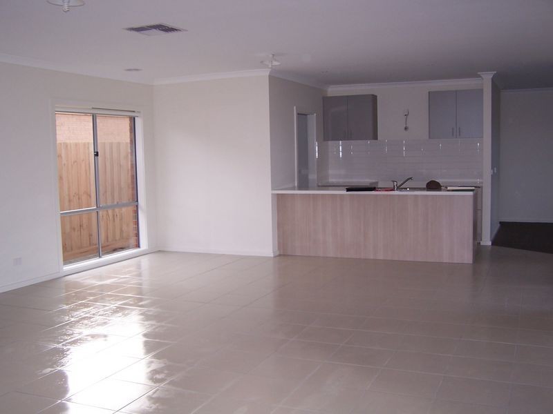 33 Watergum Way, Wallan VIC 3756