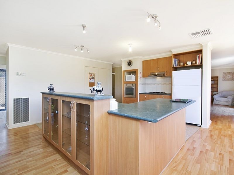 2 Banksia Court, Kilmore VIC 3764