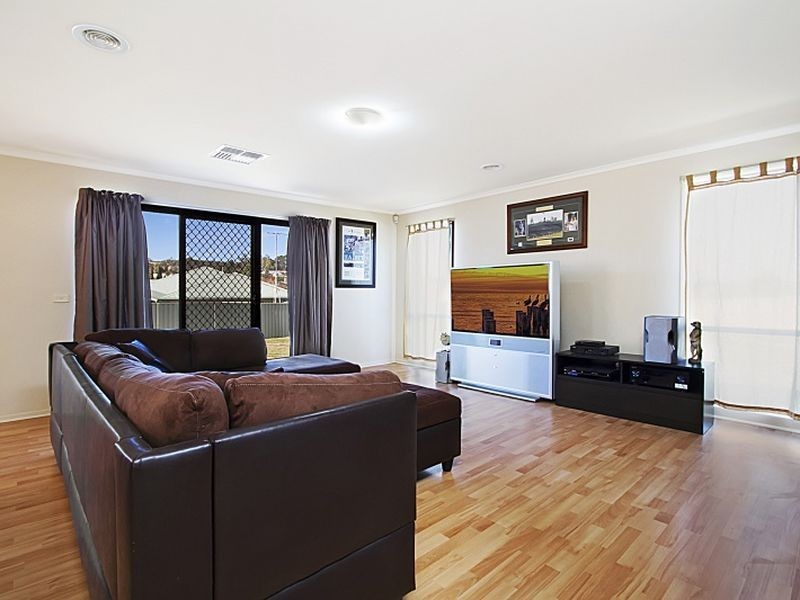 2 Banksia Court, Kilmore VIC 3764