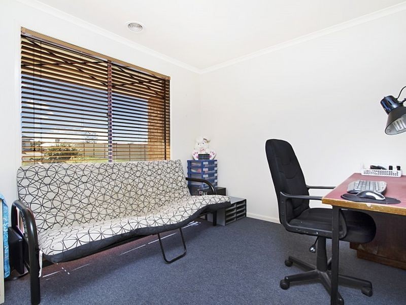 2 Banksia Court, Kilmore VIC 3764