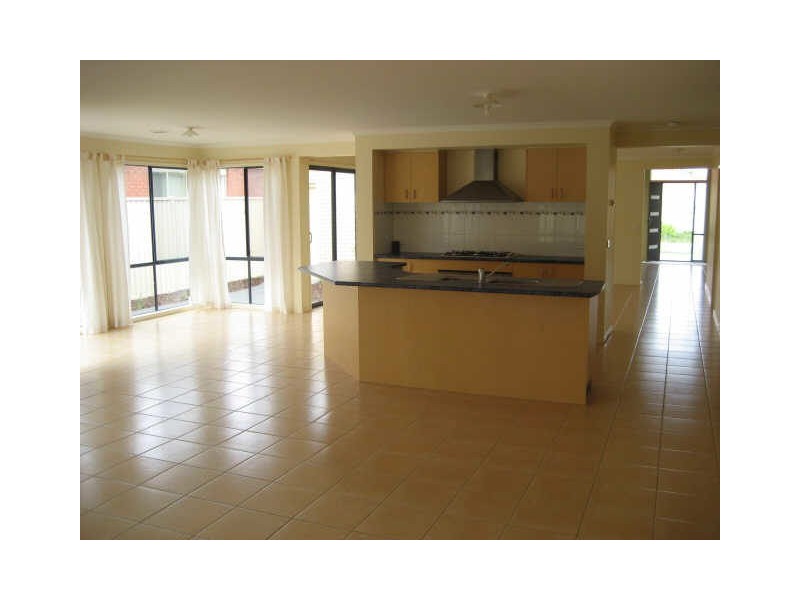 1 Alan Drive, Wallan VIC 3756