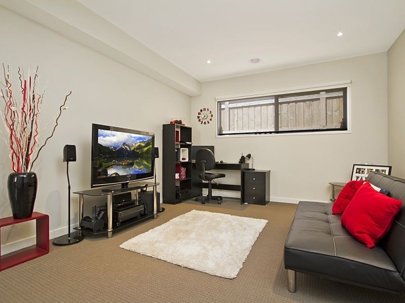 18 Halycon Bend, Beveridge VIC 3753