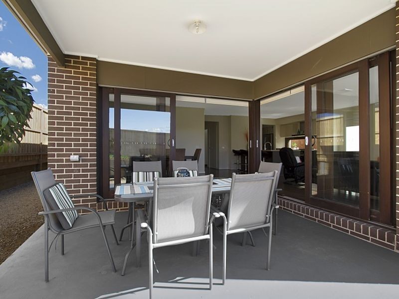 18 Halycon Bend, Beveridge VIC 3753