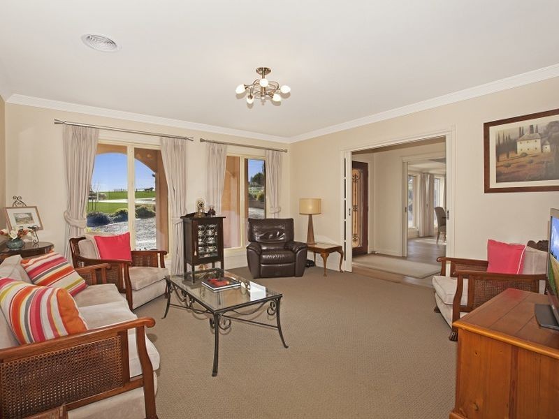 20 Eastern Ridge, Hidden Valley VIC 3756