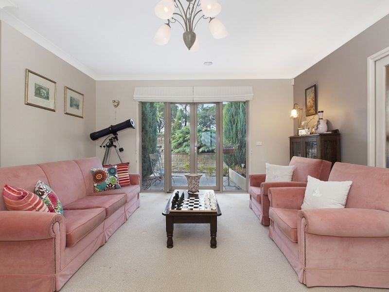 700 Valley Drive, Hidden Valley VIC 3756