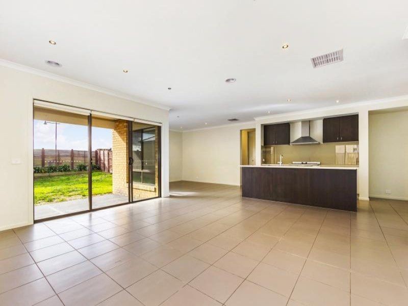 25 Lithgow Street, Beveridge VIC 3753