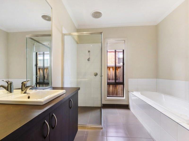 25 Lithgow Street, Beveridge VIC 3753