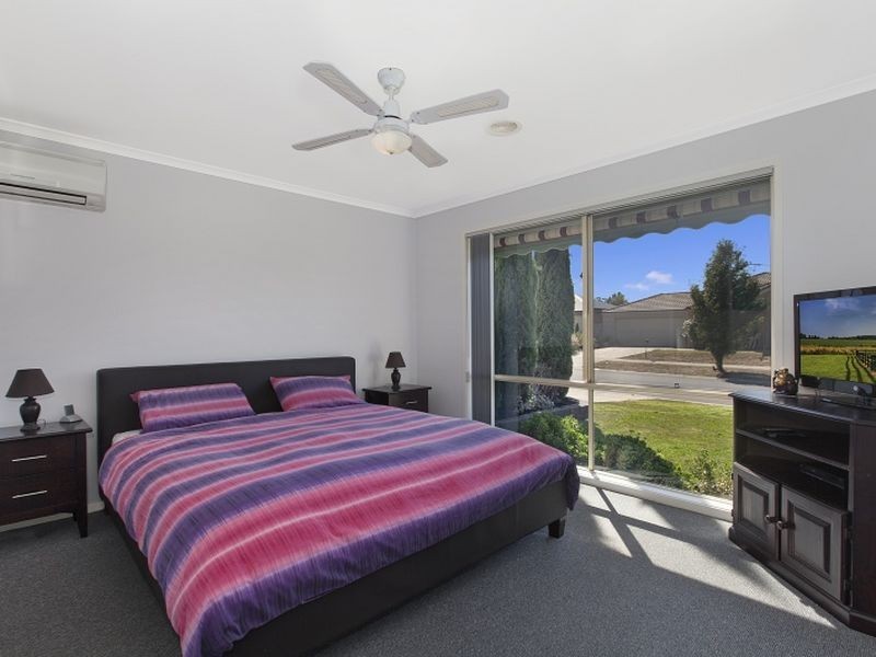 8 Wyatt Way, Wallan VIC 3756