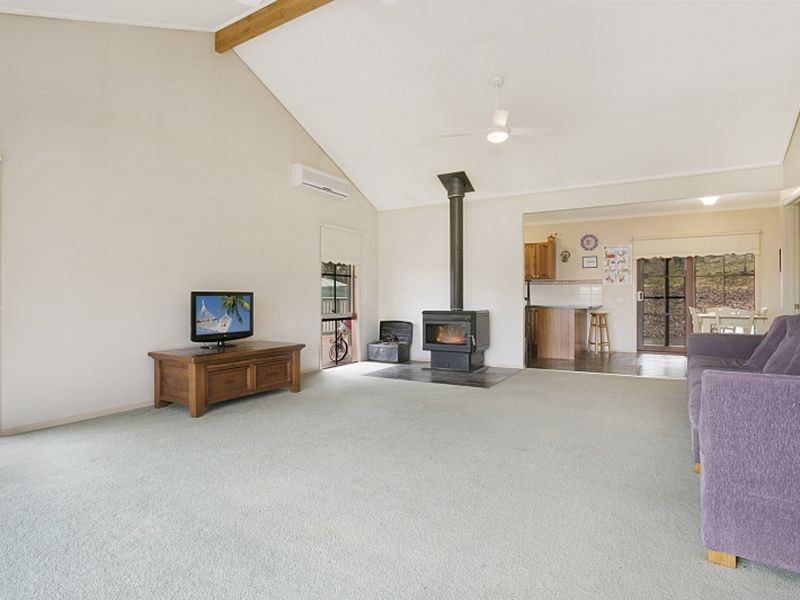 29 Junction Road, Wandong VIC 3758