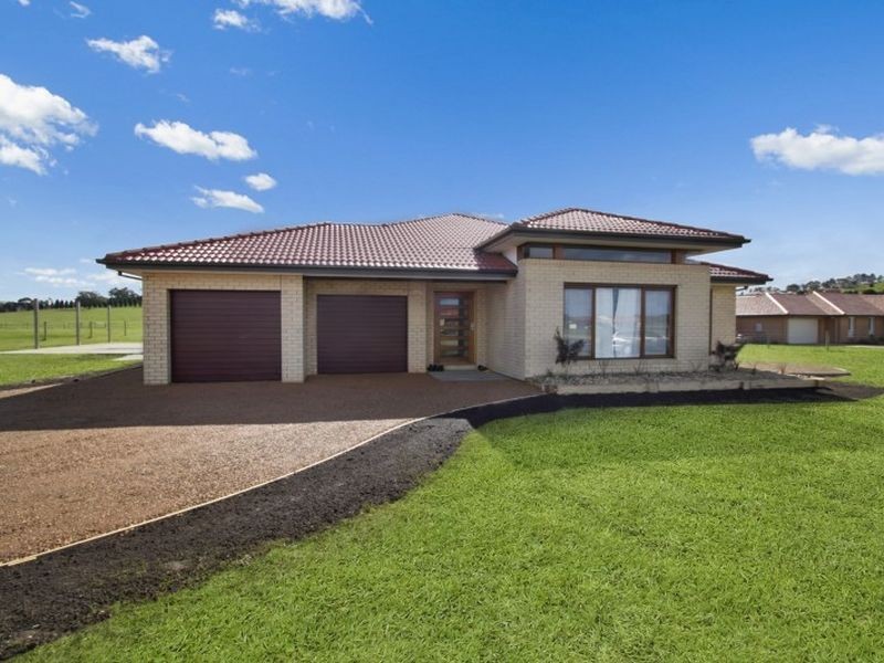 7 Cavallo Crescent, Hidden Valley VIC 3756