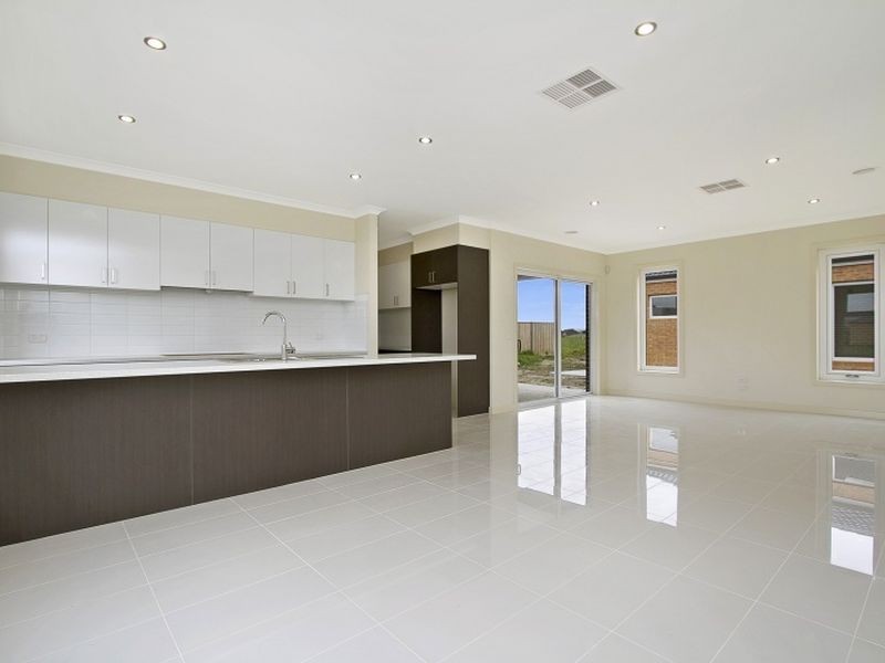 20 Buckland Hill Drive, Wallan VIC 3756