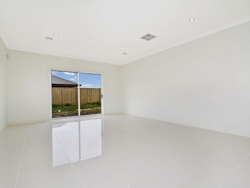 18 Buckland Hill Drive, Wallan VIC 3756