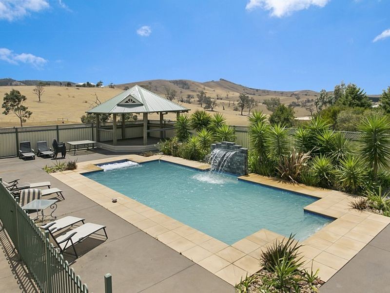 24 Porcupine Court, Chintin VIC 3756