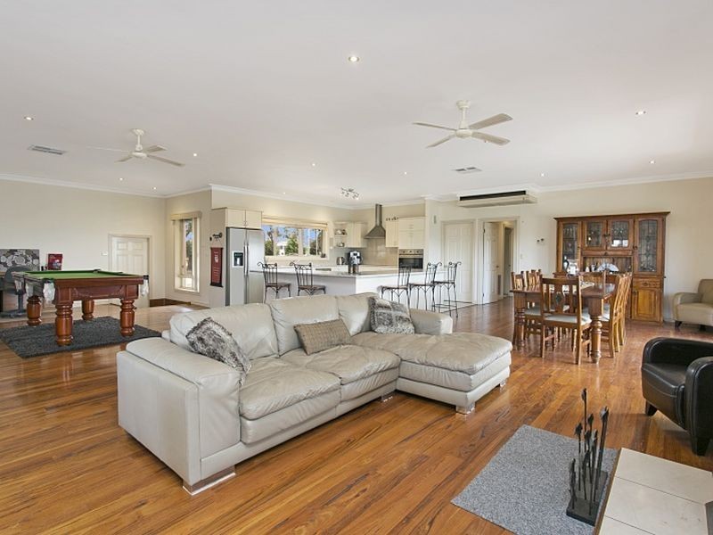 24 Porcupine Court, Chintin VIC 3756