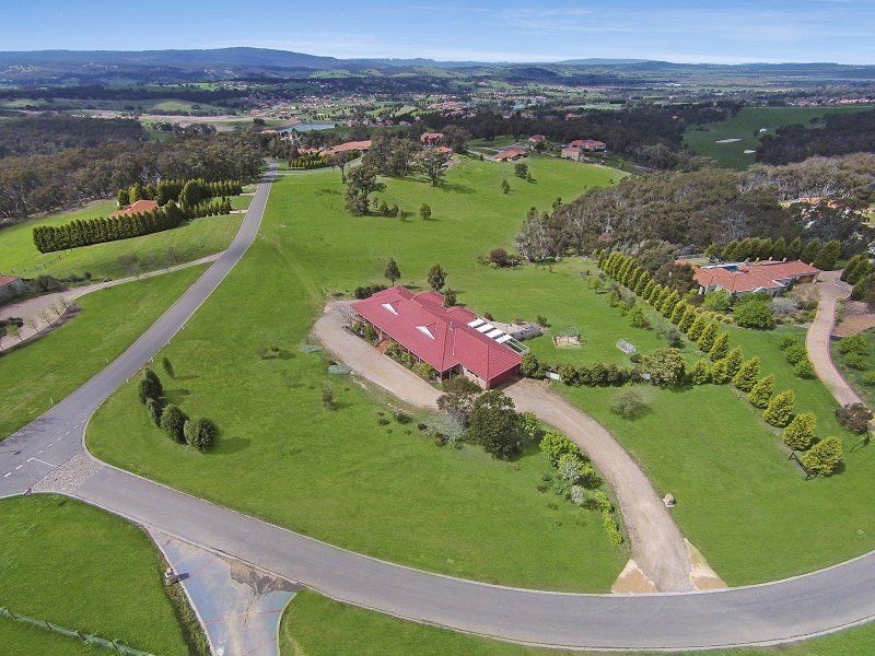 1 Ironbark Court, Hidden Valley VIC 3756