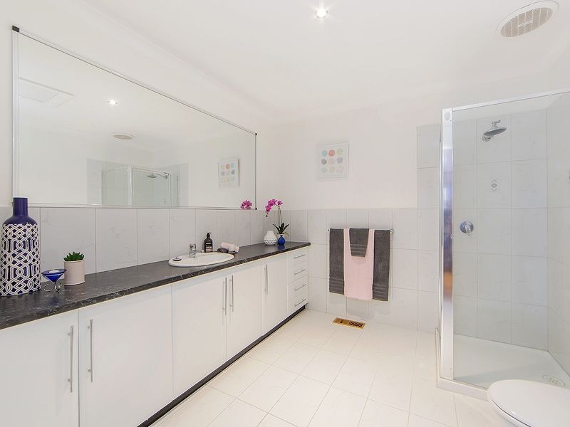 2 Mountain Ash Court, Hidden Valley VIC 3756