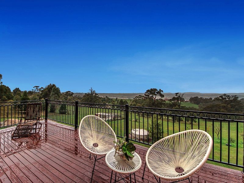 2 Mountain Ash Court, Hidden Valley VIC 3756