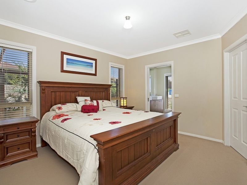 41 Carmelo Court, Hidden Valley VIC 3756