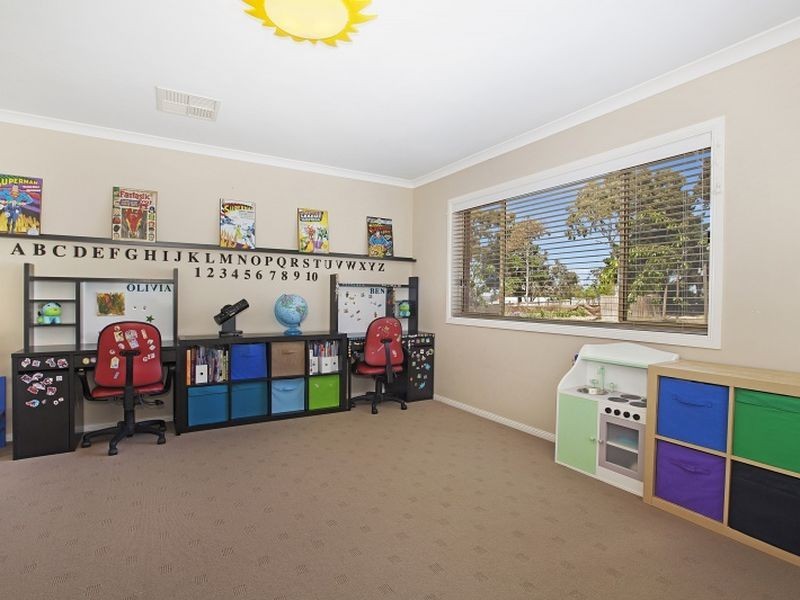 41 Carmelo Court, Hidden Valley VIC 3756