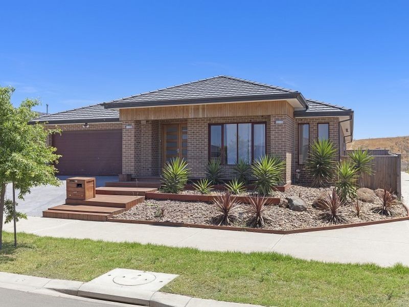 14 Golf Links Drive, Beveridge VIC 3753