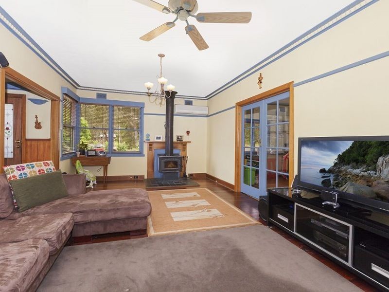 121 North Mountain Road, Heathcote Junction VIC 3758