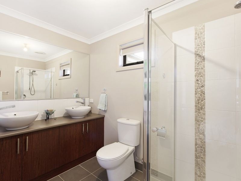 15 Craig Parry Drive, Hidden Valley VIC 3756