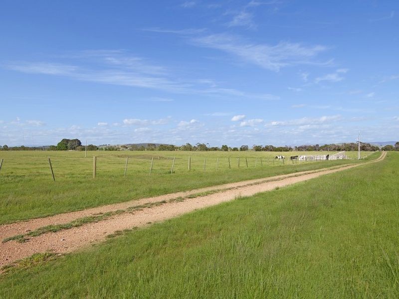 3011 Romsey Road, Chintin VIC 3756