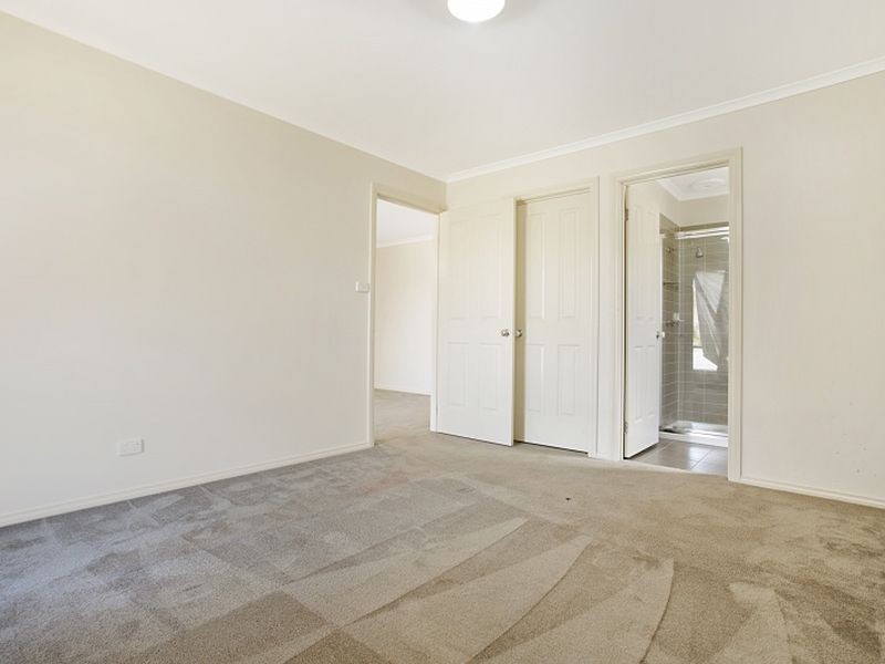 27 Greenvale Avenue, Wallan VIC 3756