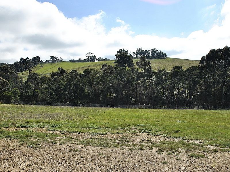 30 Aurina Drive, Hidden Valley VIC 3756