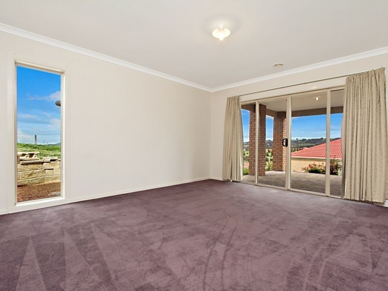 99 Valley Drive, Hidden Valley VIC 3756