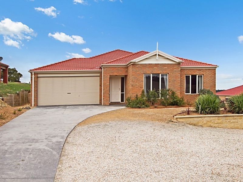 99 Valley Drive, Hidden Valley VIC 3756