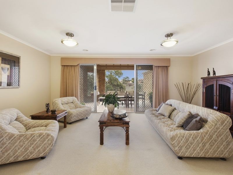18 Villa Cora, Hidden Valley VIC 3756