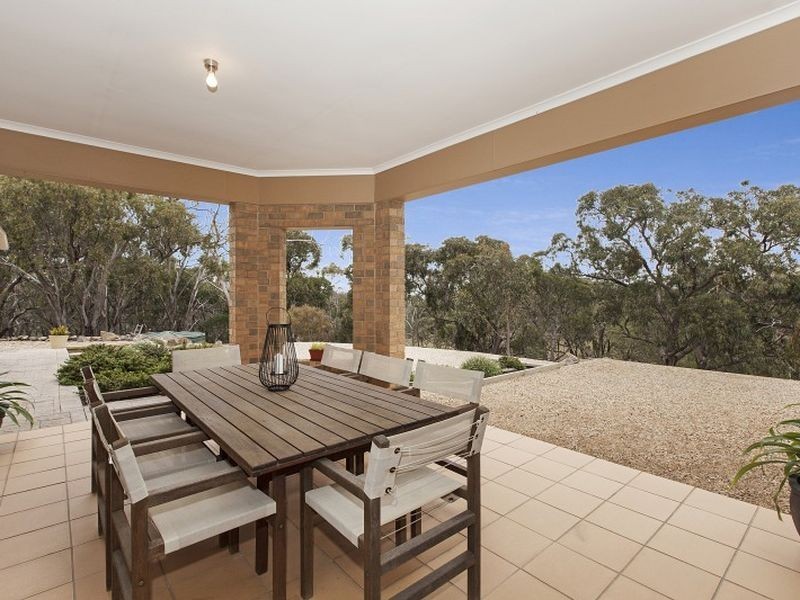 18 Villa Cora, Hidden Valley VIC 3756
