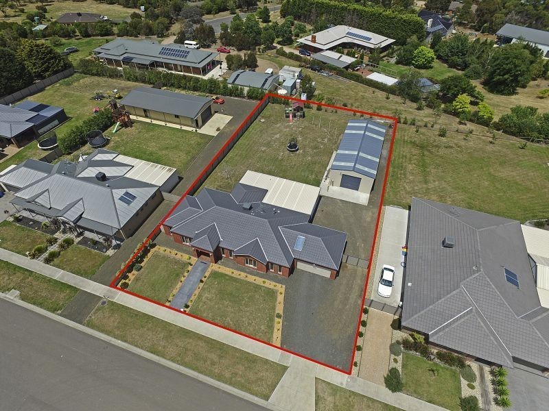 24 Rankin Boulevard, Wallan VIC 3756