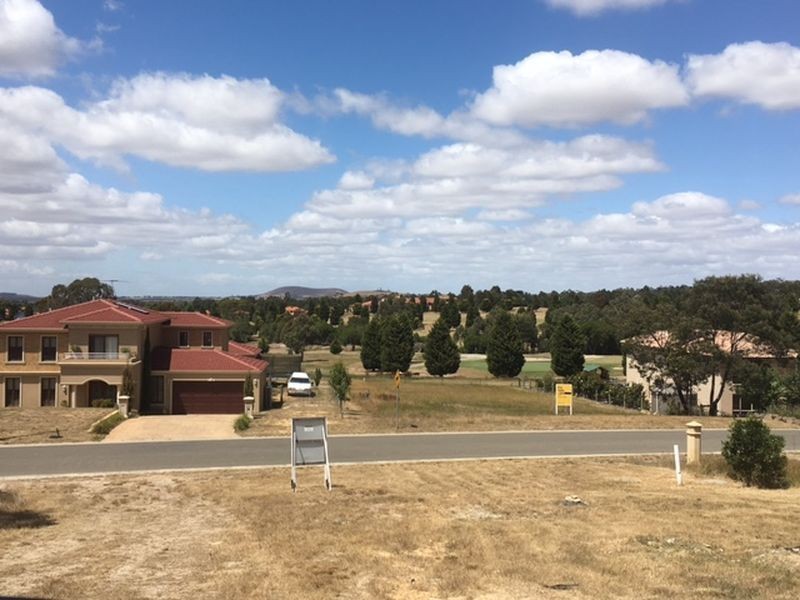 108 Valley Drive, Hidden Valley VIC 3756