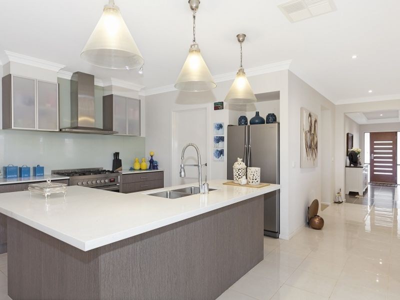 84 Valley Drive, Hidden Valley VIC 3756