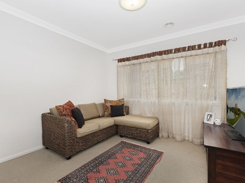 84 Valley Drive, Hidden Valley VIC 3756