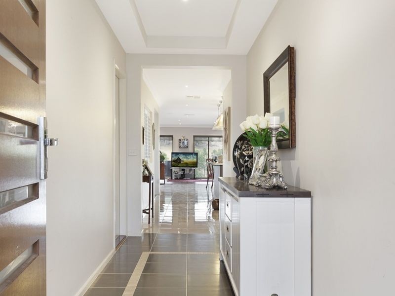 84 Valley Drive, Hidden Valley VIC 3756