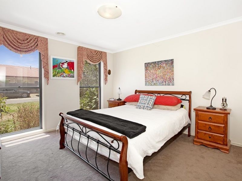 68 Augusta Way, Hidden Valley VIC 3756