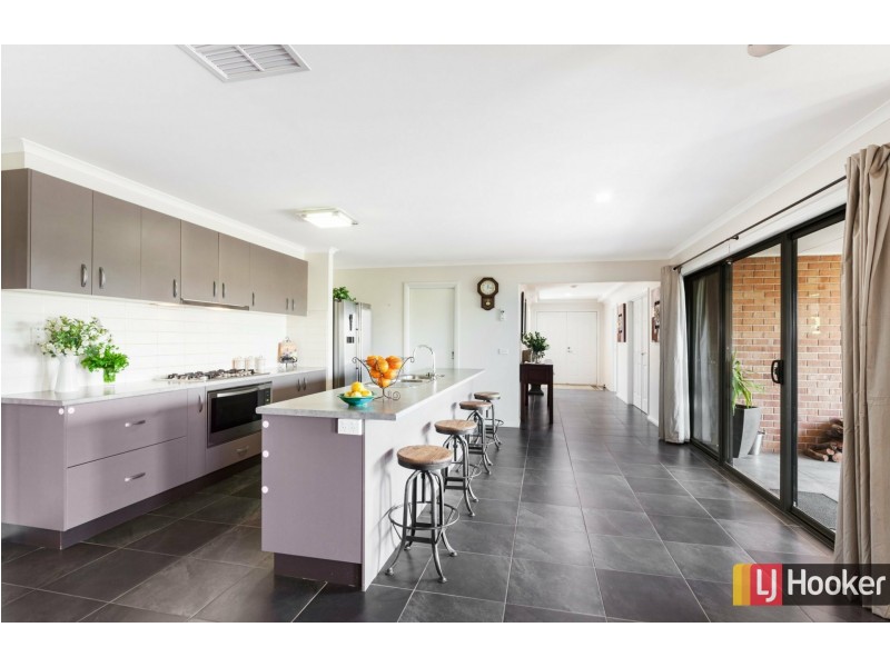 177 Fairfield Lane, Darraweit Guim VIC 3756