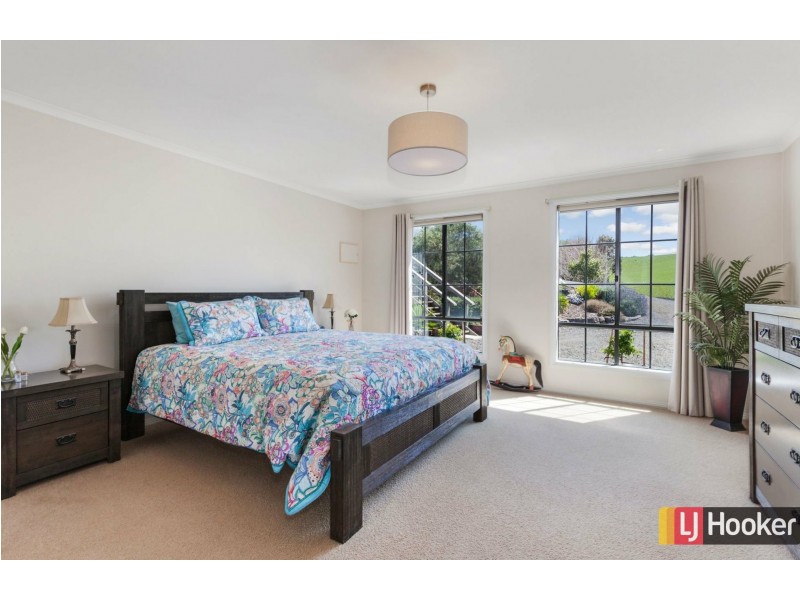 177 Fairfield Lane, Darraweit Guim VIC 3756