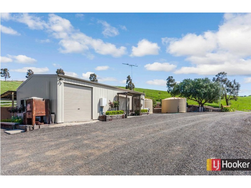 177 Fairfield Lane, Darraweit Guim VIC 3756