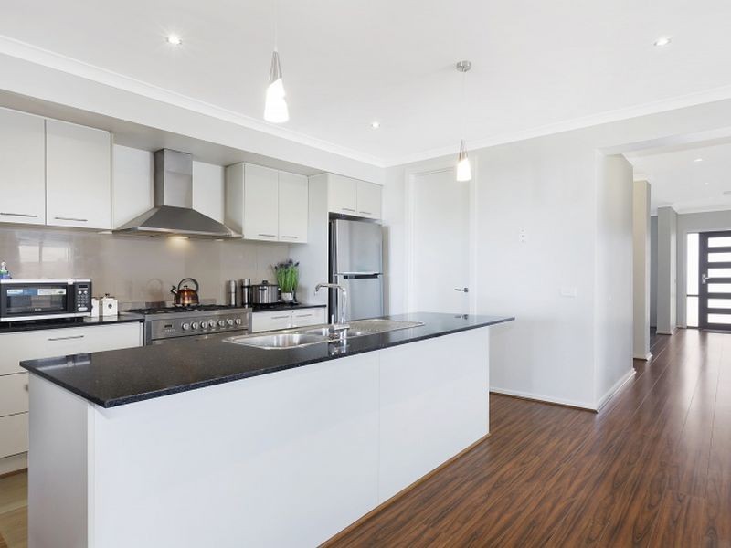 43 Golf Links Drive, Beveridge VIC 3753