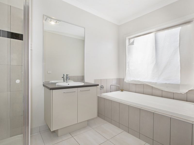43 Golf Links Drive, Beveridge VIC 3753