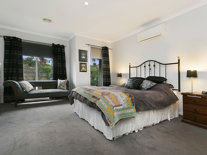 24 Aurina Drive, Hidden Valley VIC 3756