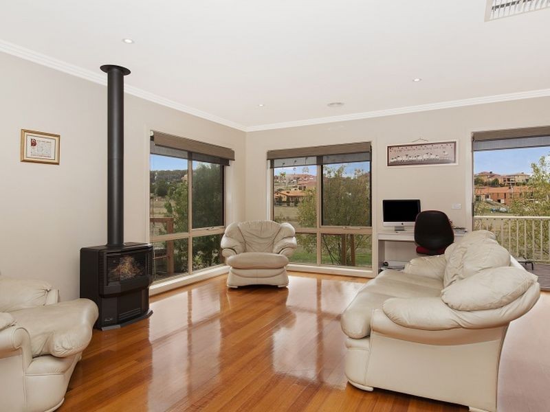 3 The Outlook, Hidden Valley VIC 3756